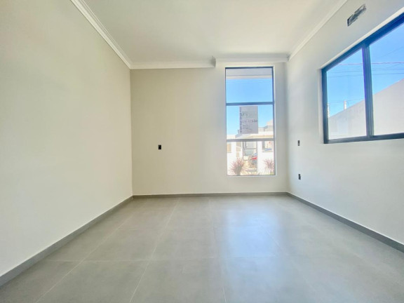 Imagem Casa com 3 Quartos à Venda, 97 m² em Bela Vista - Palhoça