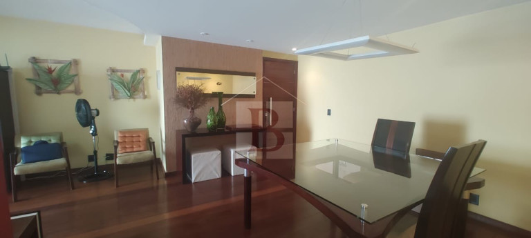 Imagem Imóvel com 3 Quartos à Venda, 150 m² em Icaraí - Niterói Imagem Imóvel com 3 Quartos à Venda, 150 m² em Icaraí - Niterói