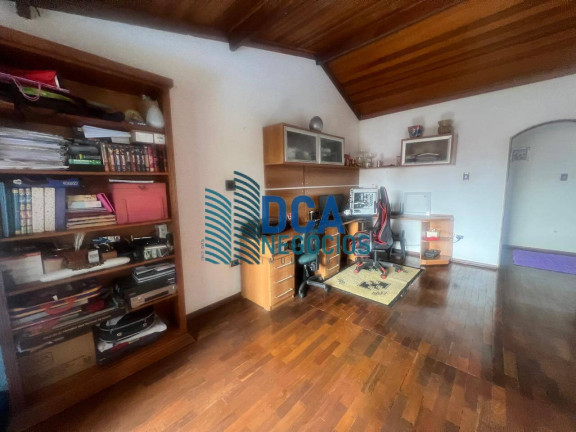 Imagem Casa com 5 Quartos à Venda, 400 m² em Parque São Luís - Taubaté Imagem Casa com 5 Quartos à Venda, 400 m² em Parque São Luís - Taubaté