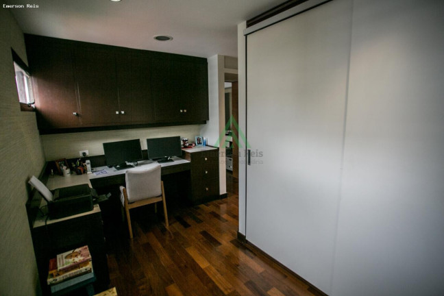 Imagem Casa com 3 Quartos à Venda, 290 m² em Aclimação - São Paulo Imagem Casa com 3 Quartos à Venda, 290 m² em Aclimação - São Paulo