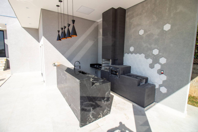 Imagem Casa à Venda, em Jundiaí Imagem Casa à Venda, em Jundiaí