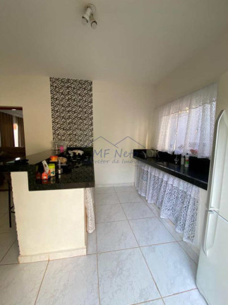 Imagem Casa com 3 Quartos à Venda, 540 m² em Vila Pinheiro - Pirassununga