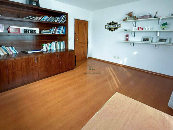 Imagem Casa com 3 Quartos à Venda, 302 m² em Piratininga - Niterói