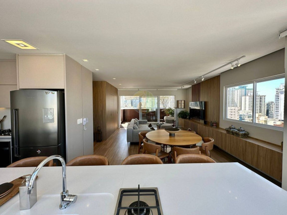 Imagem Cobertura com 4 Quartos à Venda, 240 m² em Centro - Balneário Camboriú