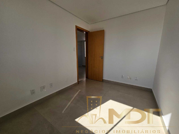 Imagem Imóvel com 2 Quartos à Venda, 90 m² em Piratininga (venda Nova) - Belo Horizonte