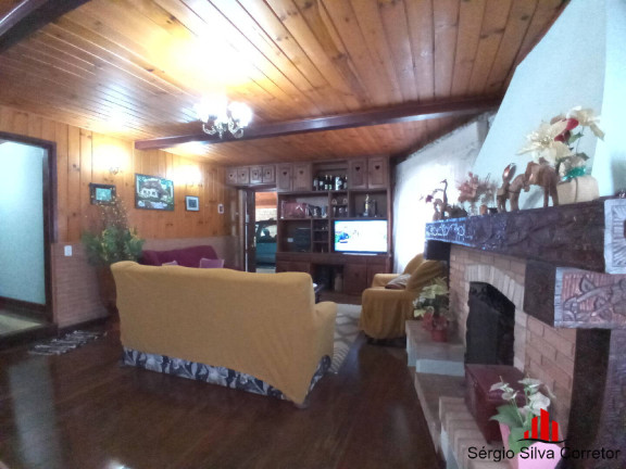 Imagem Casa com 6 Quartos à Venda, 483 m² em Vila Abernéssia - Campos Do Jordão