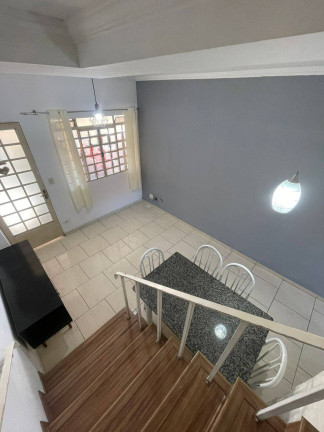 Imagem Casa com 2 Quartos à Venda, 64 m² em Jardim Regina Alice - Barueri