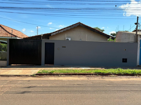 Casa com 2 Quartos à Venda, 160 m² em Vila Olinda - Campo Grande