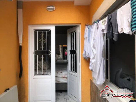 Imagem Casa com 3 Quartos para Alugar,  em Centro - Jacareí