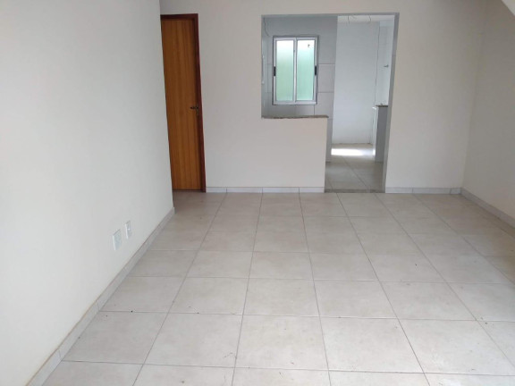 Imagem Casa com 2 Quartos à Venda, 60 m² em Cabral - Contagem