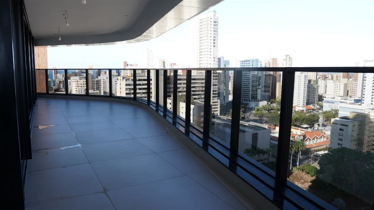 Imagem Apartamento com 4 Quartos à Venda, 311 m² em 
     Meireles
     - 
     Fortaleza
    