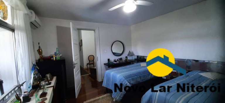 Imagem Casa com 4 Quartos à Venda, 221 m² em São Francisco - Niterói Imagem Casa com 4 Quartos à Venda, 221 m² em São Francisco - Niterói