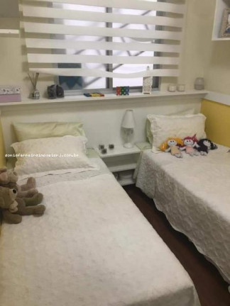 Imagem Imóvel com 2 Quartos à Venda, em Cascadura - Rio De Janeiro Imagem Imóvel com 2 Quartos à Venda, em Cascadura - Rio De Janeiro