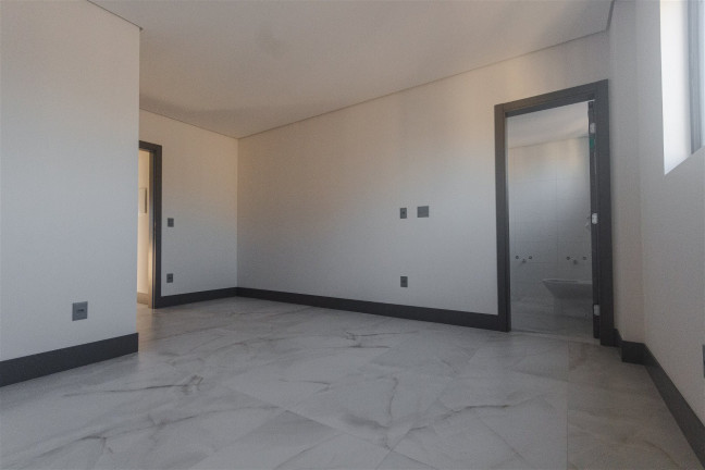 Imagem Apartamento com 3 Quartos à Venda, 130 m² em Centro - Balneário Camboriú Imagem Apartamento com 3 Quartos à Venda, 130 m² em Centro - Balneário Camboriú