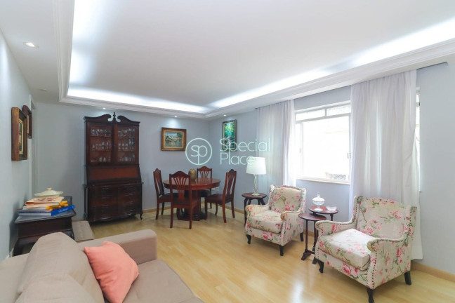 Apartamento com 3 Quartos à Venda,  em Vila Uberabinha - São Paulo