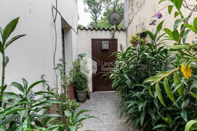 Imagem Casa com 4 Quartos à Venda, 128 m² em Pinheiros - São Paulo Imagem Casa com 4 Quartos à Venda, 128 m² em Pinheiros - São Paulo