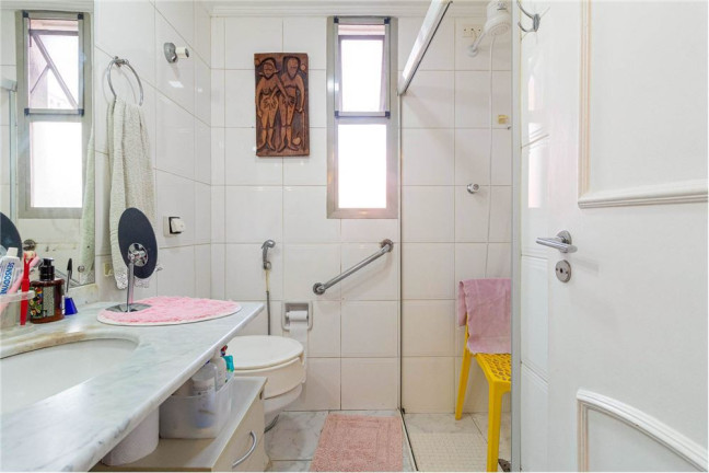 Imagem Imóvel com 3 Quartos à Venda,  em Vila Nova Conceição - São Paulo
