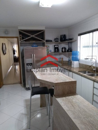 Casa com 3 Quartos à Venda, 175 m² em Sítio Da Figueira - São Paulo