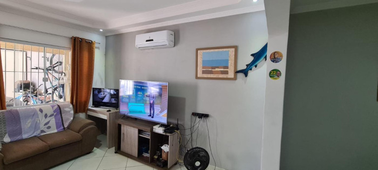 Imagem Casa com 4 Quartos à Venda, 229 m² em Campo Grande - Rio De Janeiro Imagem Casa com 4 Quartos à Venda, 229 m² em Campo Grande - Rio De Janeiro