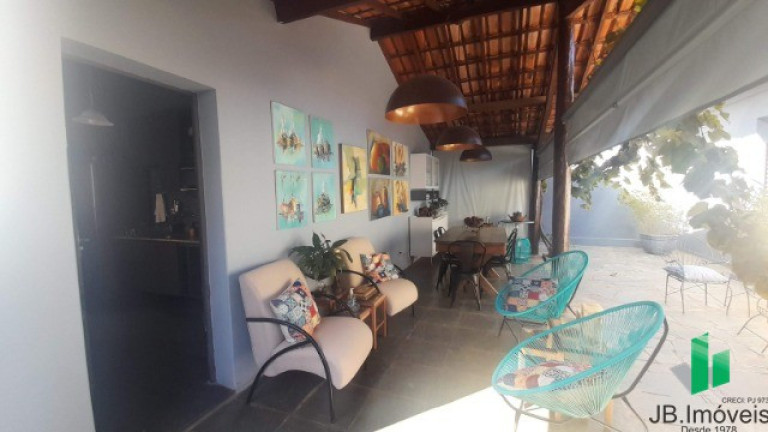 Imagem Casa com 3 Quartos à Venda, 180 m² em Cândida Câmara - Montes Claros