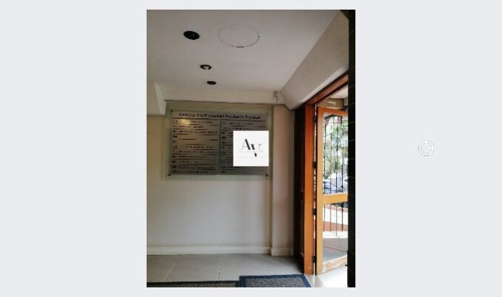 Sala Comercial à Venda, 25 m² em Petrópolis - Porto Alegre