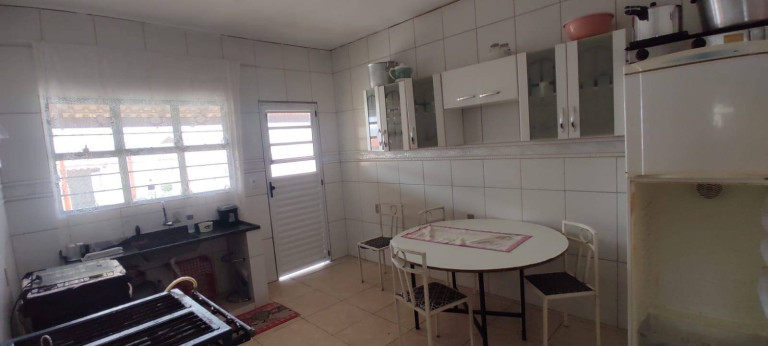 Imagem Chácara com 3 Quartos à Venda, 1.000 m² em Zona Distribuidora - Sarapuí Imagem Chácara com 3 Quartos à Venda, 1.000 m² em Zona Distribuidora - Sarapuí