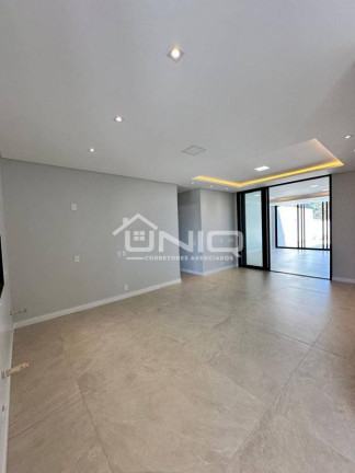 Imagem Casa com 3 Quartos à Venda, 228 m² em Parque Do Som - Pato Branco