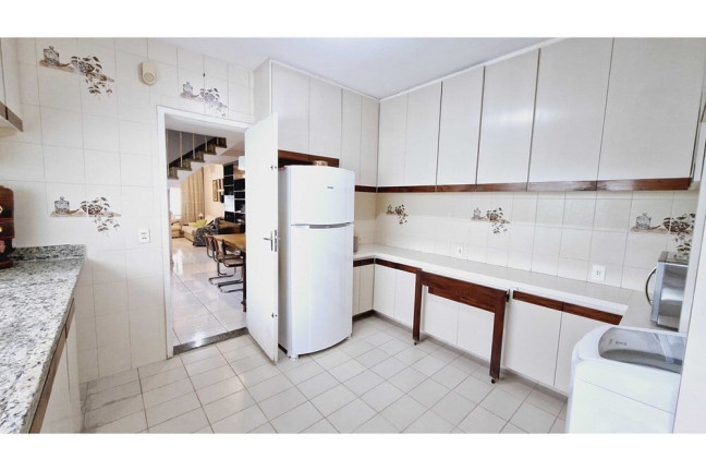 Imagem Casa com 3 Quartos à Venda, 177 m² em Vila Nova Conceição - São Paulo Imagem Casa com 3 Quartos à Venda, 177 m² em Vila Nova Conceição - São Paulo