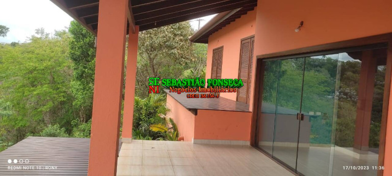 Casa de Condomínio à Venda, 1.000 m² em Centro - Paraibuna