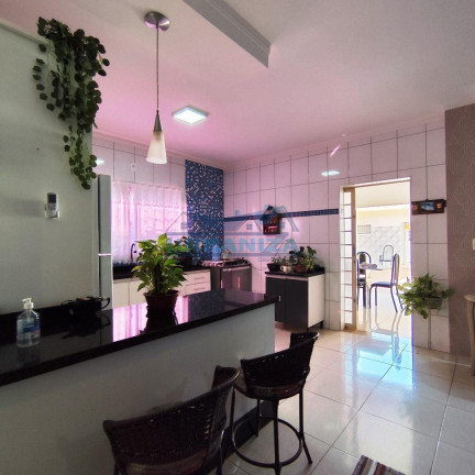 Imagem Casa com 3 Quartos à Venda, 165 m² em Colinas Park Residencial - Birigui