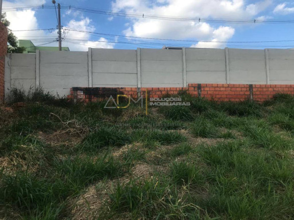 Terreno à Venda, 500 m² em Jardim Itália - Botucatu