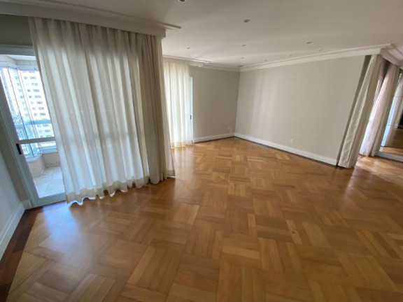 Imagem Imóvel com 3 Quartos à Venda, 196 m² em Indianópolis - São Paulo Imagem Imóvel com 3 Quartos à Venda, 196 m² em Indianópolis - São Paulo