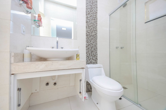 Imagem Casa de Condomínio com 5 Quartos à Venda, 403 m² em Jardins Lisboa - Goiânia