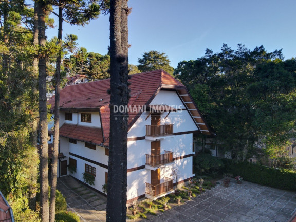 Imagem Imóvel com 3 Quartos à Venda, 159 m² em Região De Capivari - Campos Do Jordão