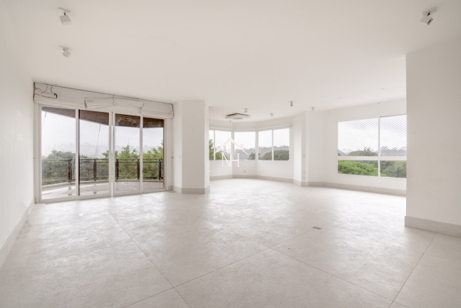 Apartamento com 4 Quartos à Venda, 260 m² em Vila Nova Conceição - São Paulo