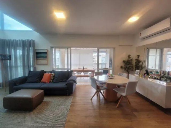Imagem Apartamento com 2 Quartos à Venda, 121 m² em Gonzaga - Santos