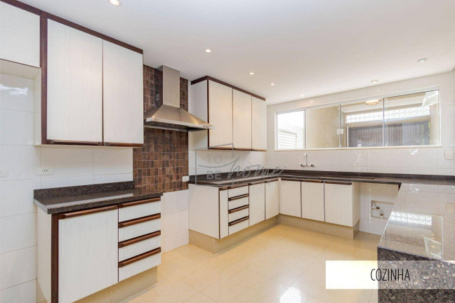 Imagem Casa com 3 Quartos à Venda, 258 m² em Boa Vista - Curitiba