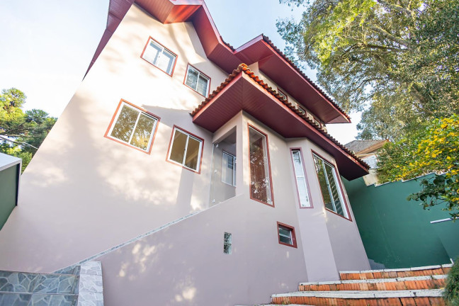 Imagem Casa com 3 Quartos à Venda, 350 m² em Santo Inácio - Curitiba Imagem Casa com 3 Quartos à Venda, 350 m² em Santo Inácio - Curitiba