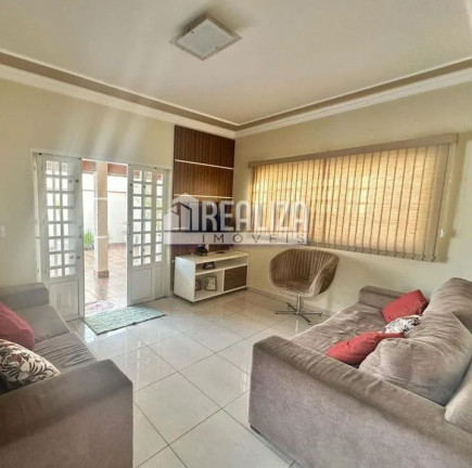 Imagem Casa com 4 Quartos à Venda, 500 m² em Conjunto Manoel Mendes - Uberaba Imagem Casa com 4 Quartos à Venda, 500 m² em Conjunto Manoel Mendes - Uberaba