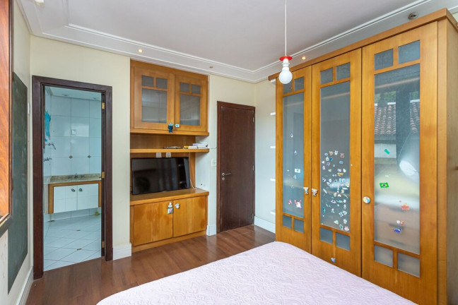 Imagem Casa de Condomínio com 3 Quartos à Venda, 200 m² em Vila Assunção - Porto Alegre