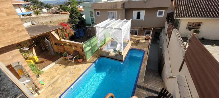 Imagem Casa com 3 Quartos à Venda, 162 m² em Jardim Dos Pinheiros - Atibaia Imagem Casa com 3 Quartos à Venda, 162 m² em Jardim Dos Pinheiros - Atibaia