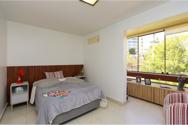 Imagem Apartamento com 2 Quartos à Venda, 65 m² em Azenha - Porto Alegre Imagem Apartamento com 2 Quartos à Venda, 65 m² em Azenha - Porto Alegre