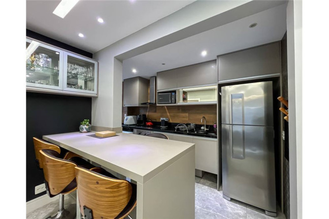 Imagem Apartamento com 3 Quartos à Venda, 165 m² em Moinhos De Vento - Canoas Imagem Apartamento com 3 Quartos à Venda, 165 m² em Moinhos De Vento - Canoas