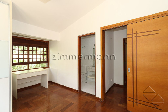 Imagem Casa com 2 Quartos à Venda, 460 m² em Alto De Pinheiros - São Paulo