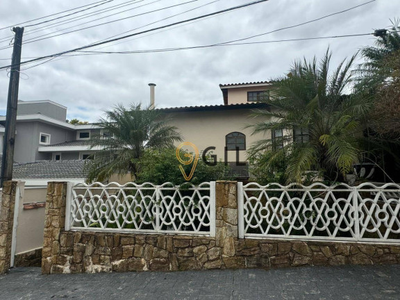 Sobrado com 6 Quartos para Alugar, 237 m² em Vila Zezé - Jacareí