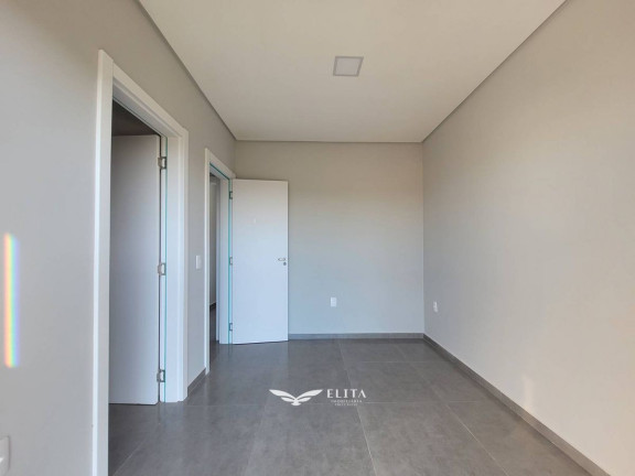 Imagem Sobrado com 3 Quartos à Venda, 79 m² em Centro - Barra Velha