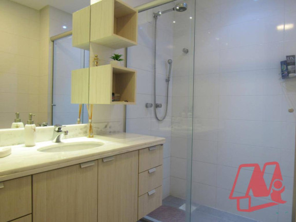 Imagem Apartamento com 3 Quartos para Alugar, 130 m² em Petrópolis - Porto Alegre Imagem Apartamento com 3 Quartos para Alugar, 130 m² em Petrópolis - Porto Alegre