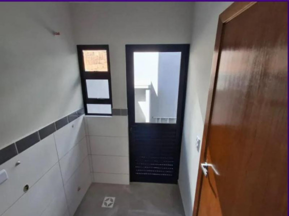 Imagem Sobrado com 2 Quartos à Venda, 100 m² em Santa Cândida - Curitiba Imagem Sobrado com 2 Quartos à Venda, 100 m² em Santa Cândida - Curitiba