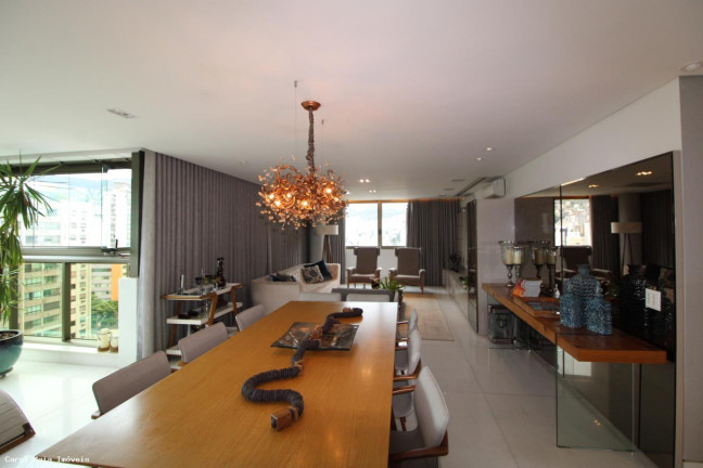 Imagem Apartamento com 4 Quartos à Venda, 228 m² em Savassi - Belo Horizonte Imagem Apartamento com 4 Quartos à Venda, 228 m² em Savassi - Belo Horizonte