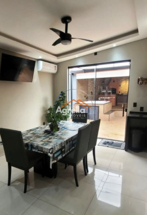 Imagem Casa com 3 Quartos à Venda, 250 m² em Vila São João - Mogi Guaçu Imagem Casa com 3 Quartos à Venda, 250 m² em Vila São João - Mogi Guaçu